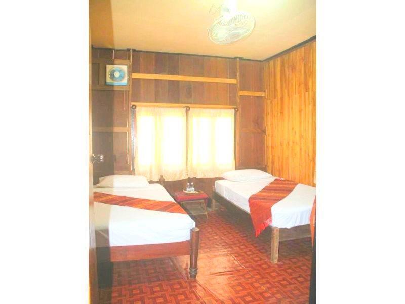Lpq Backpackers Hostel Luang Prabang Exterior photo