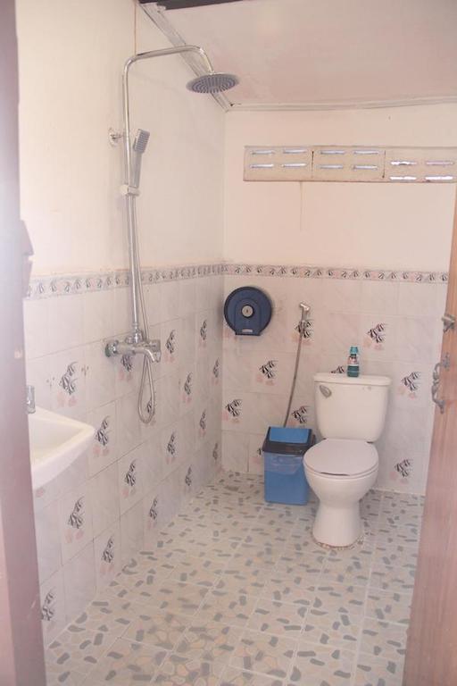 Lpq Backpackers Hostel Luang Prabang Room photo