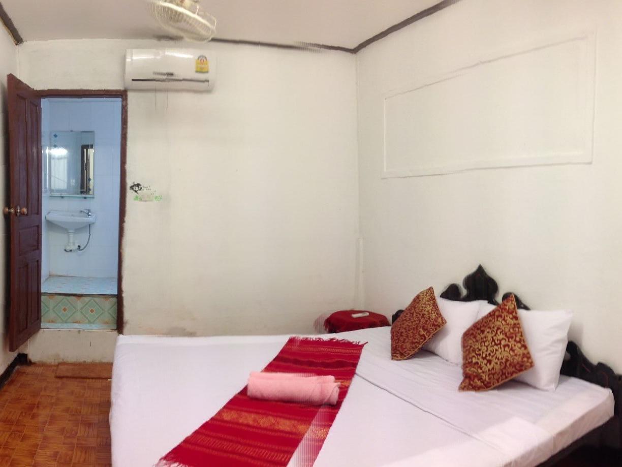 Lpq Backpackers Hostel Luang Prabang Exterior photo