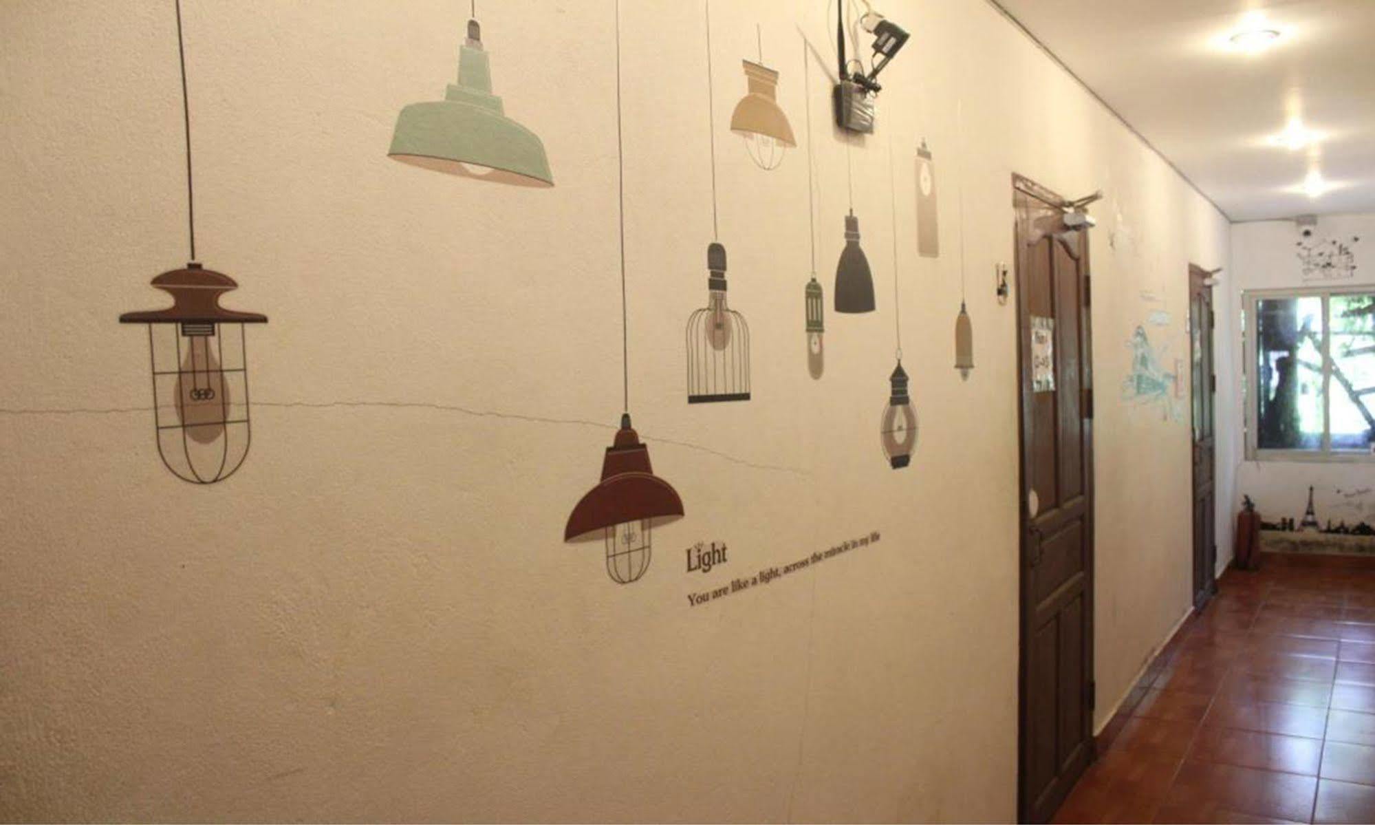 Lpq Backpackers Hostel Luang Prabang Exterior photo